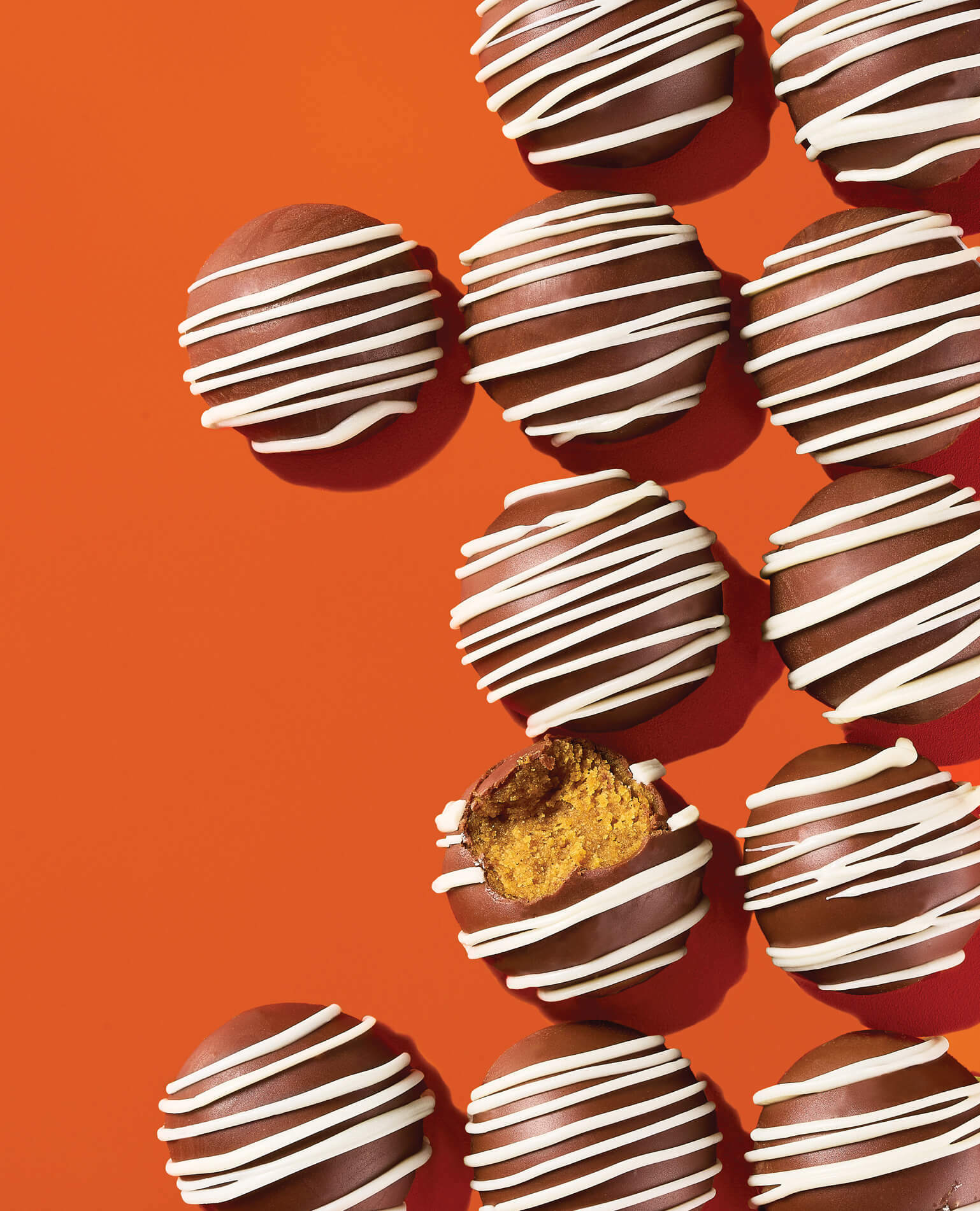 A few rows of pumpkin bars turned into cake balls