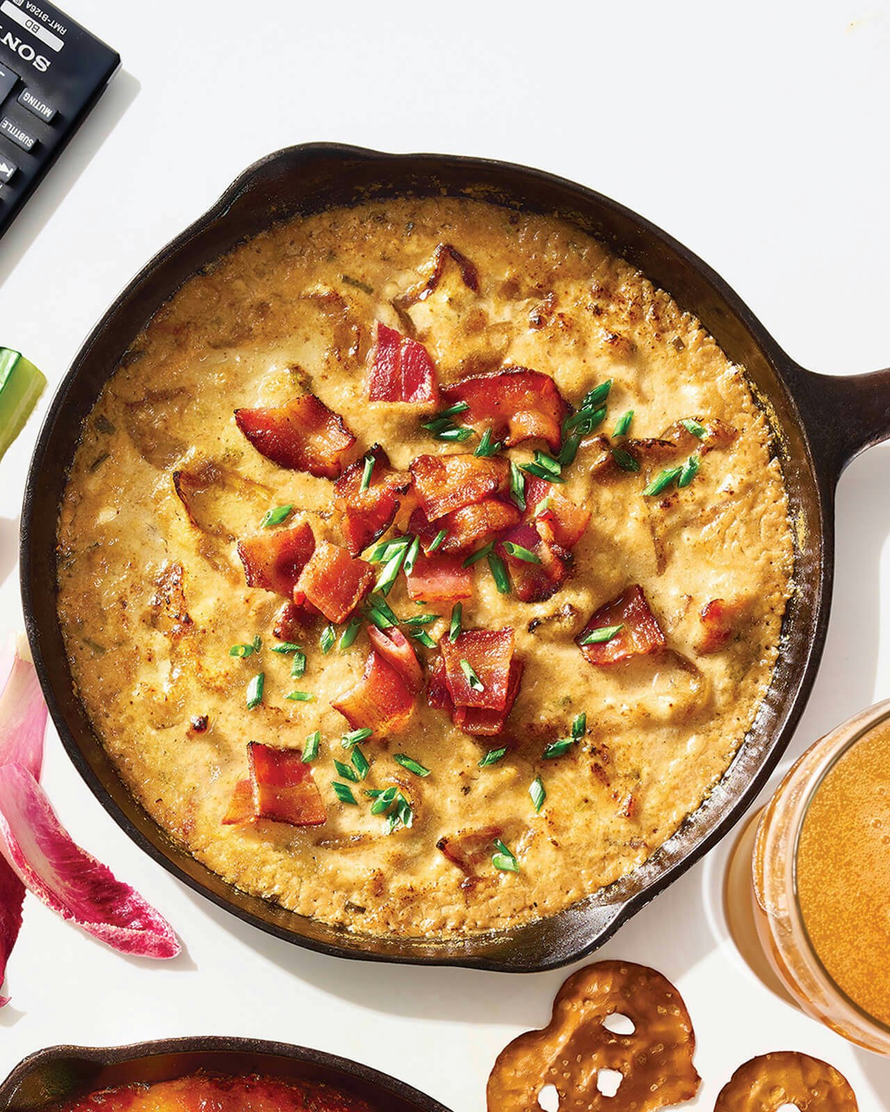 HyVee Seasons Caramelized OnionandBacon Dip