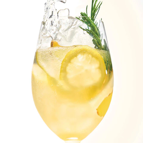 Glass of Lemon Ginger Kombucha Mule